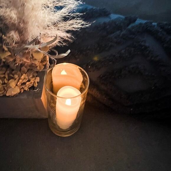 Medium Glass Cylindrical Vase or Candle Holder - Picture 2 of 3